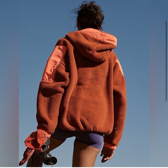 Free People Movement Women's Lead The Pack Fleece Sherpa Quarter Zip Pullover - Picture 2 of 9